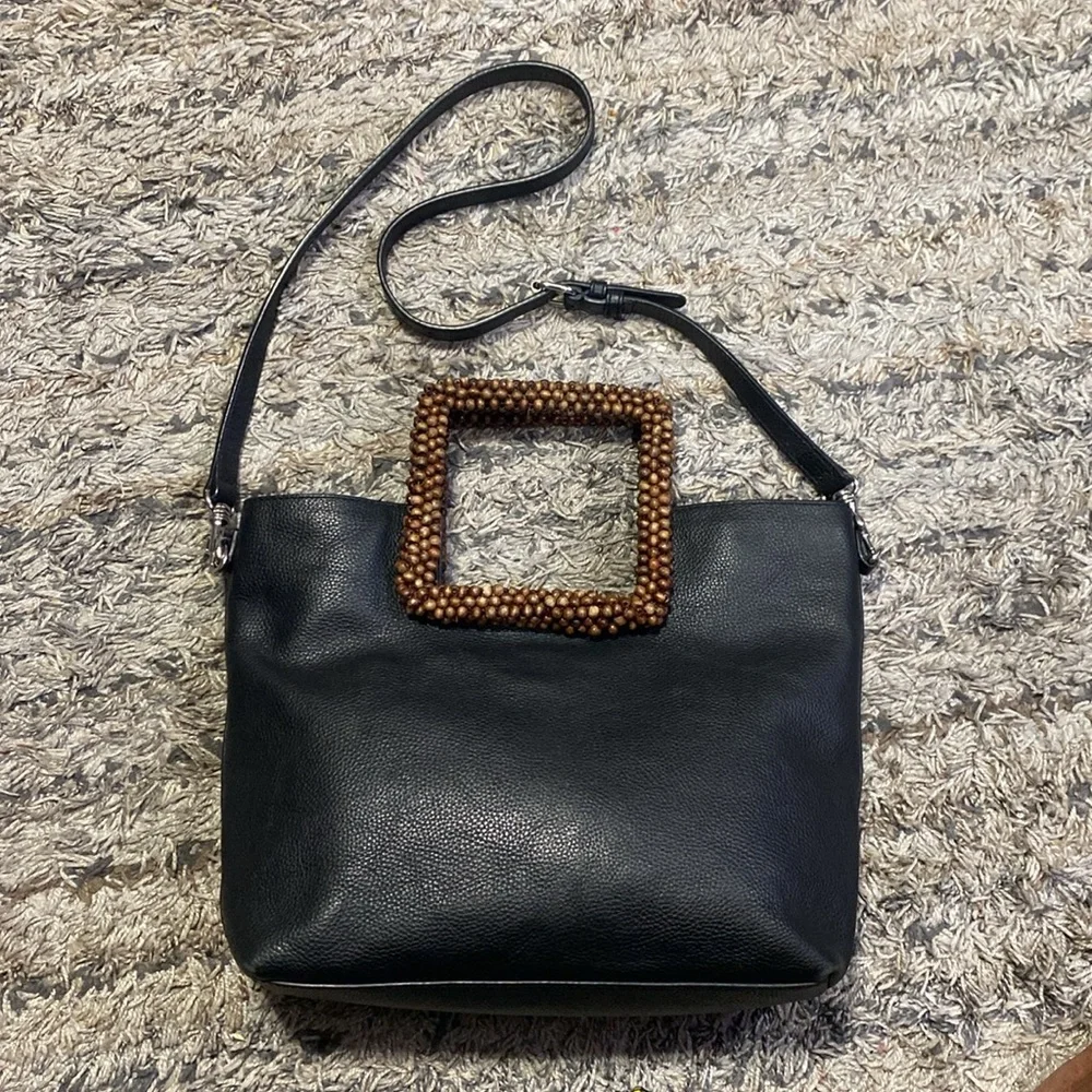 J.Jill Elegant Black pebbled Leather Bag with Wooden Handle - Picture 2 of 14